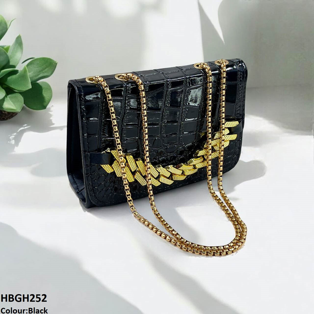 Acrylic Buckle Chain Hand Bag