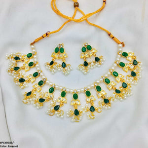 Beza/Saru Collar Necklace Set