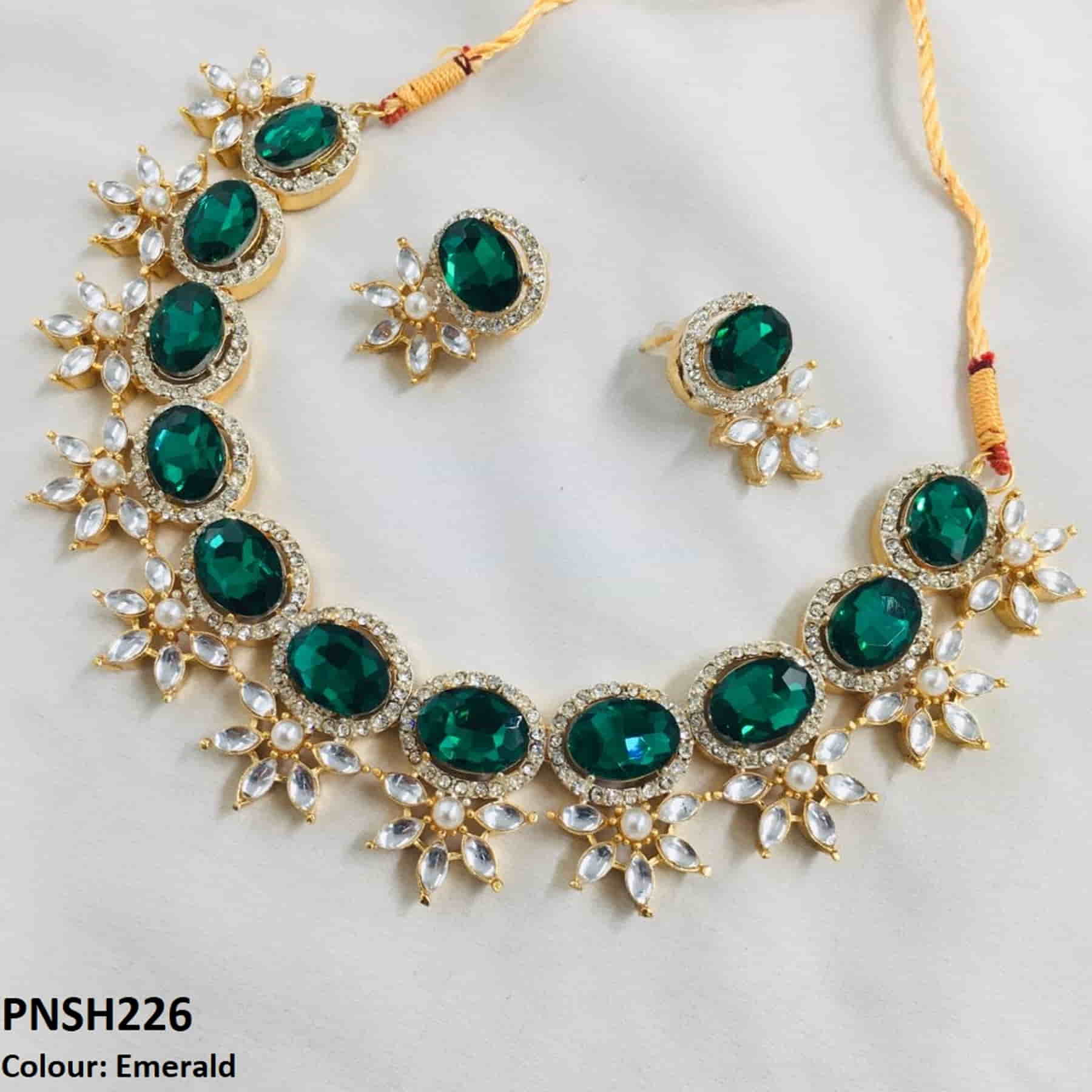 Beza Necklace Set