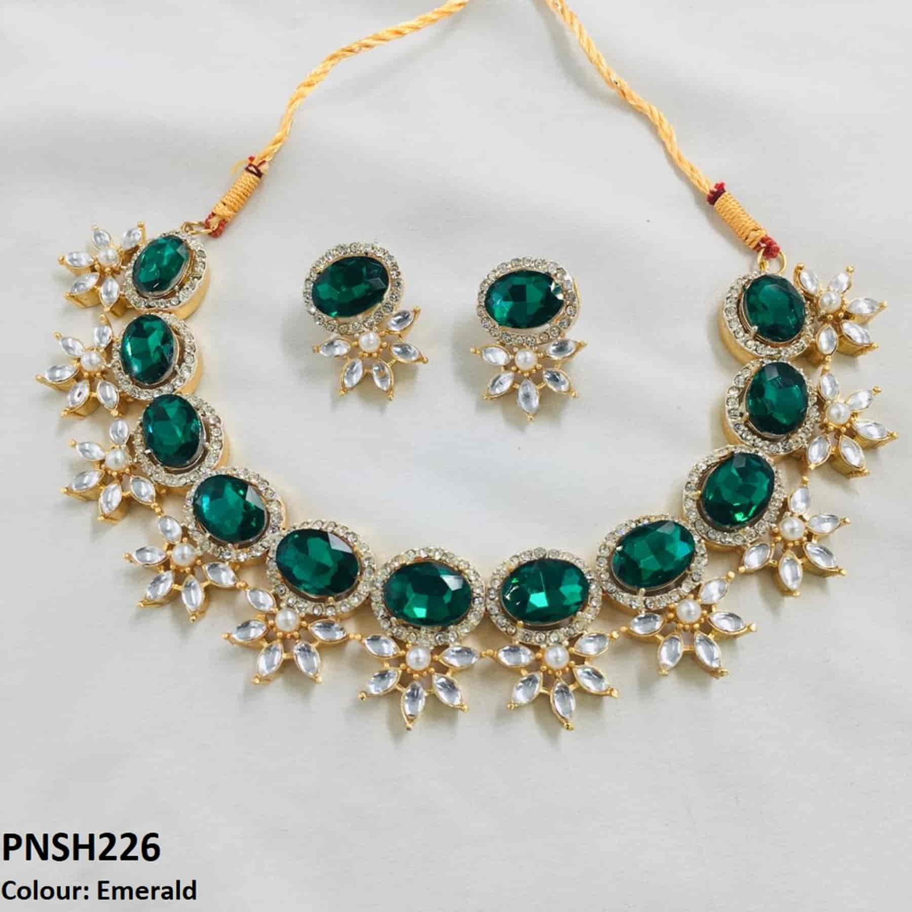 Beza Necklace Set