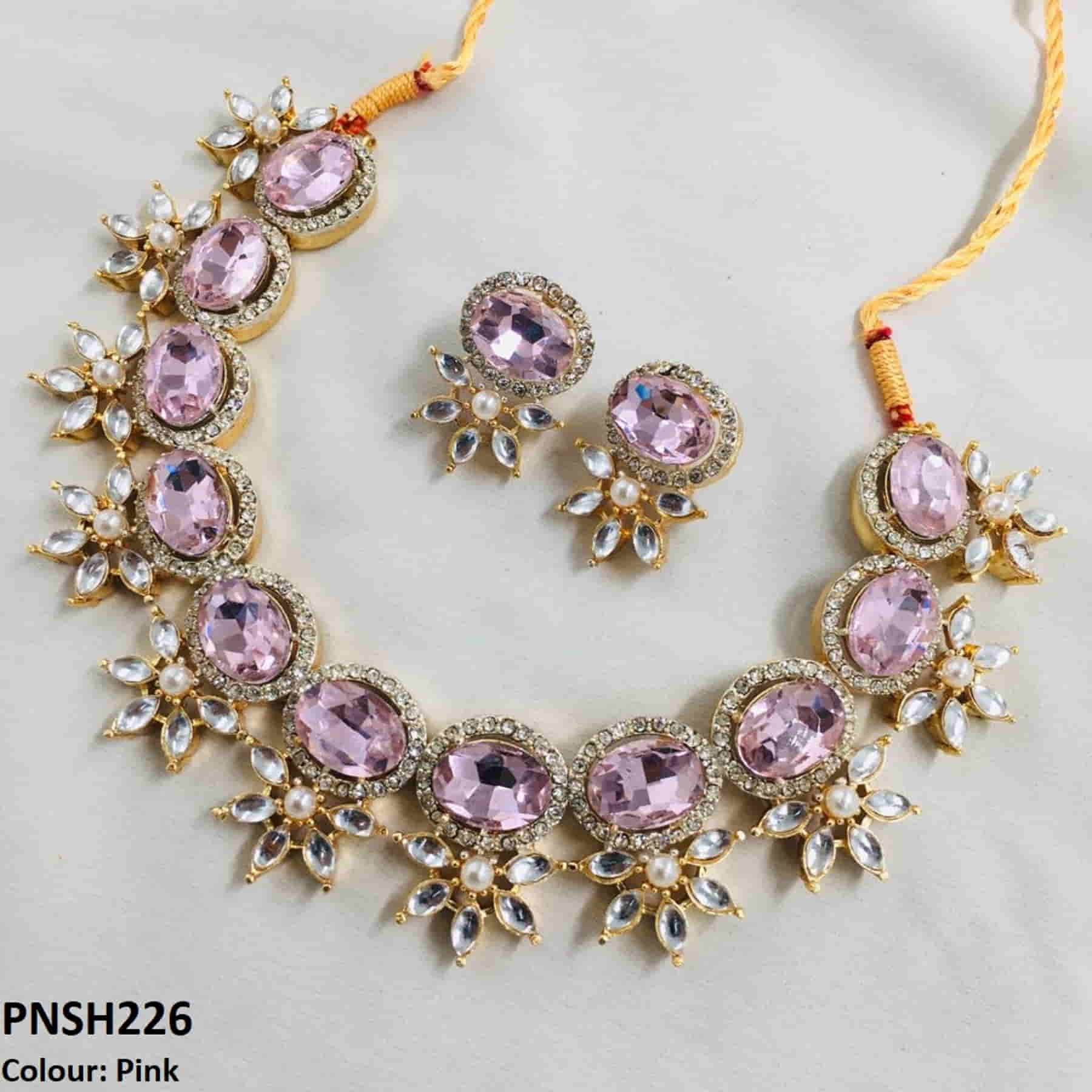 Beza Necklace Set