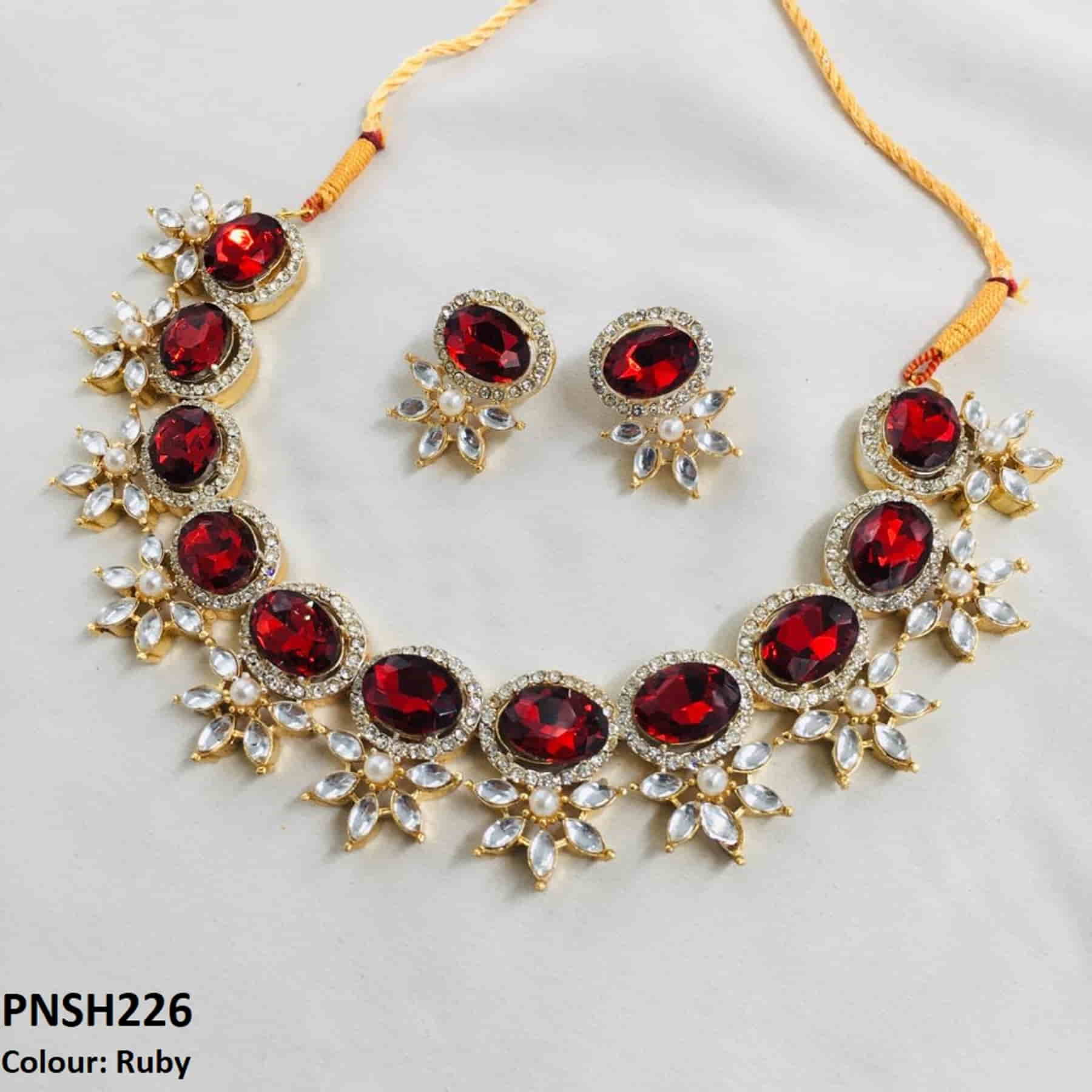 Beza Necklace Set