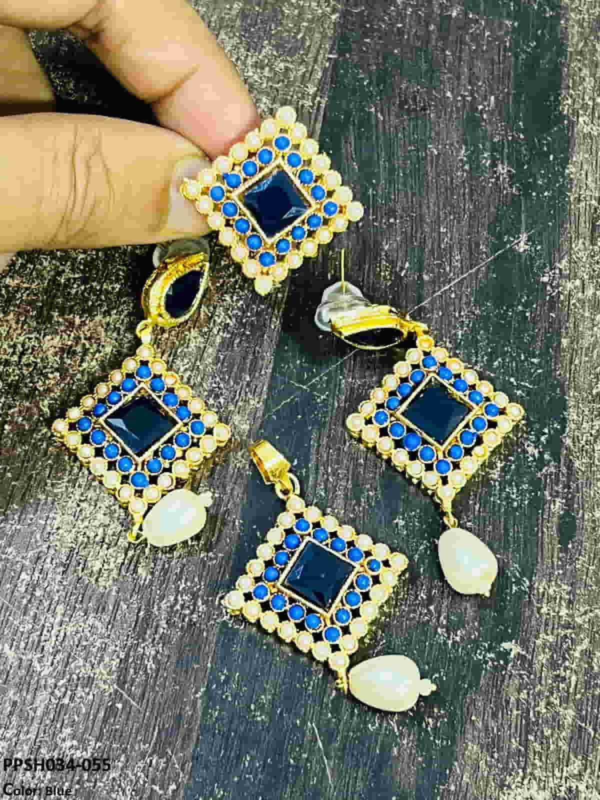 Square Pendant Set