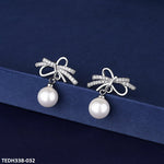 Knot Pearl drop Earrings Pair