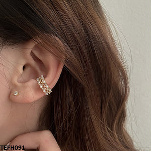 Peral Layered Single Ear Cuff