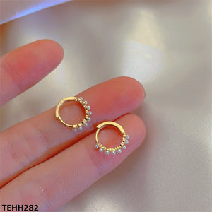 TEHH282 YYZ  Pearl Ear Hoops Pair - CEHH